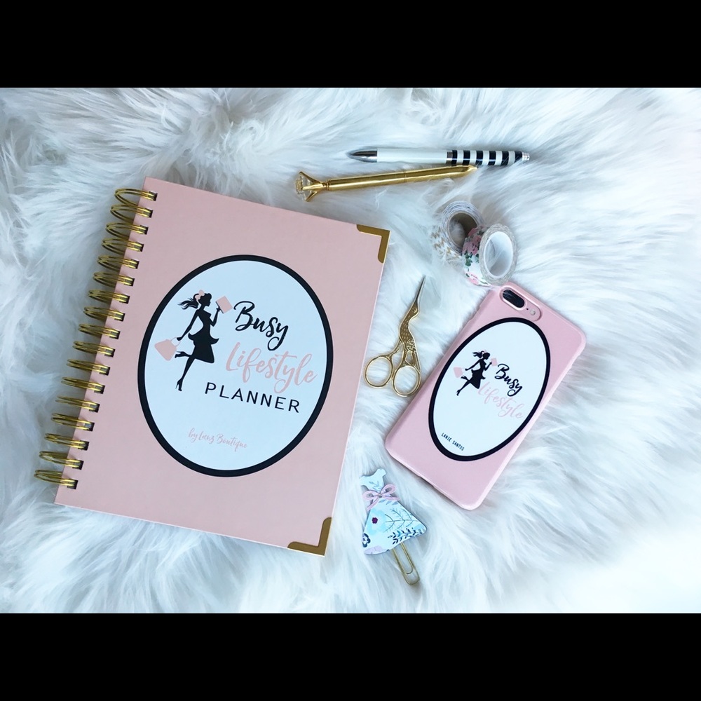 Undated Pink Planner - Picture 6 of 10